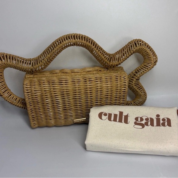 cult gaia Handbags - NWT Cult Gaia Elsa Clutch